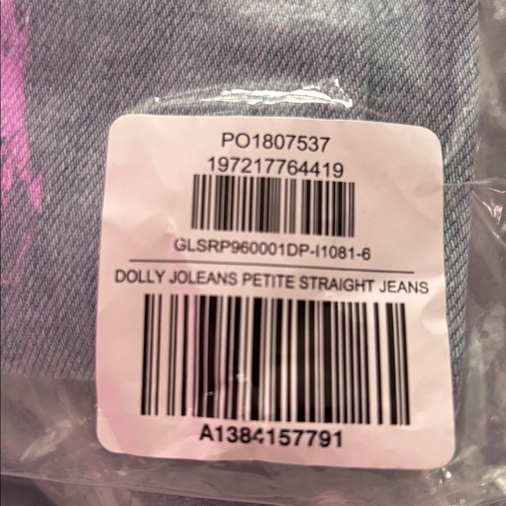 Good American - DOLLY JOLEANS PETITE STRAIGHT JEANS - Picture 8 of 8